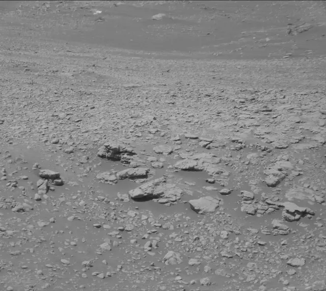 Sol 2568: Mast Camera (Mastcam)