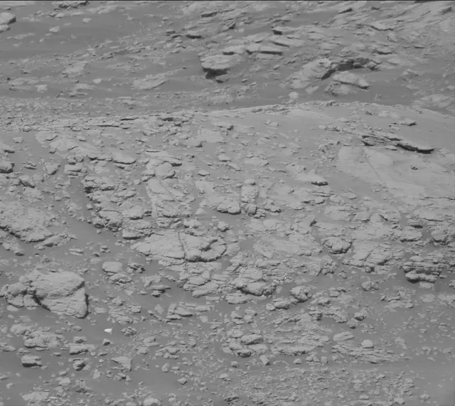 Sol 2568: Mast Camera (Mastcam)