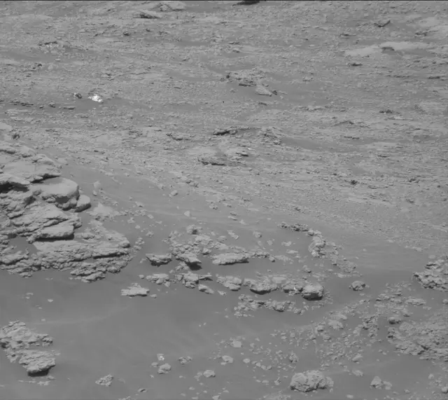 Sol 2568: Mast Camera (Mastcam)