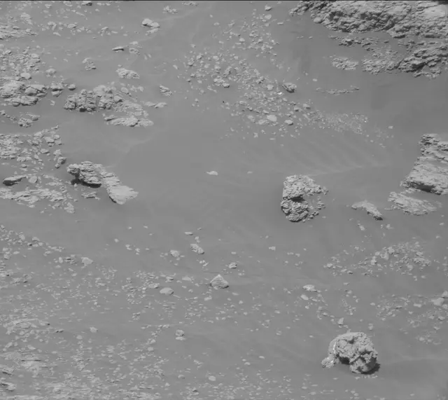 Sol 2568: Mast Camera (Mastcam)