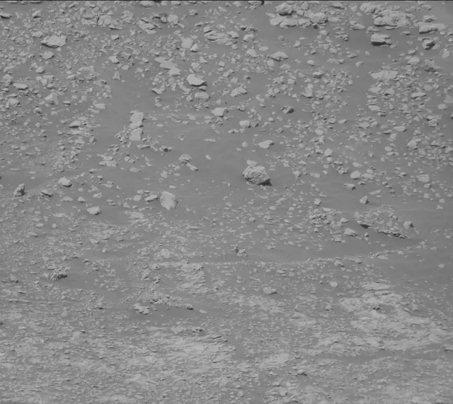 Sol 2568: Mast Camera (Mastcam)