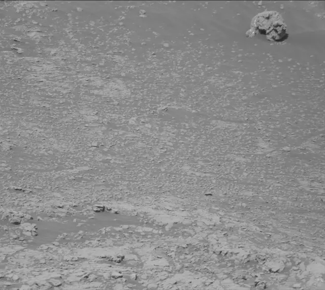 Sol 2568: Mast Camera (Mastcam)