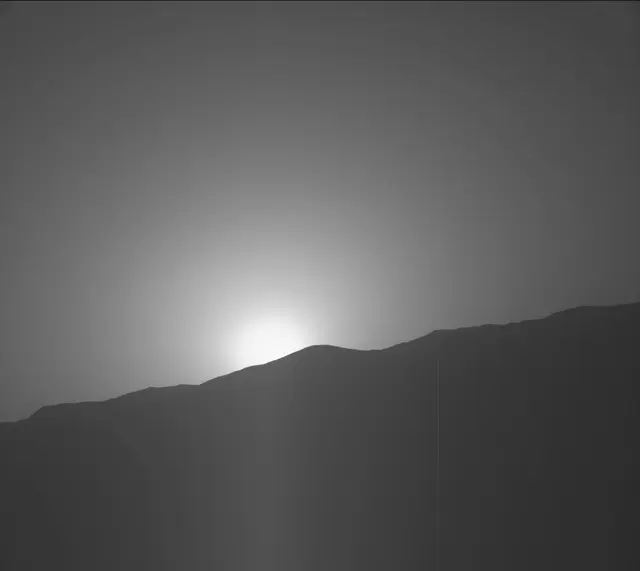 Sol 2569: Mast Camera (Mastcam)