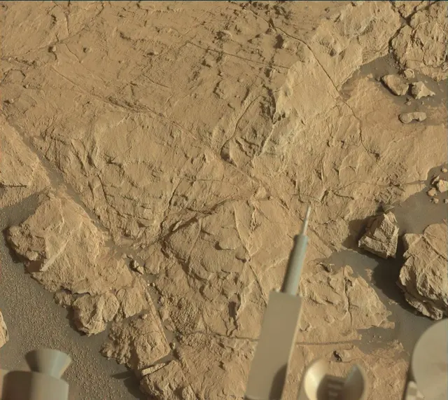 Sol 2570: Mast Camera (Mastcam)