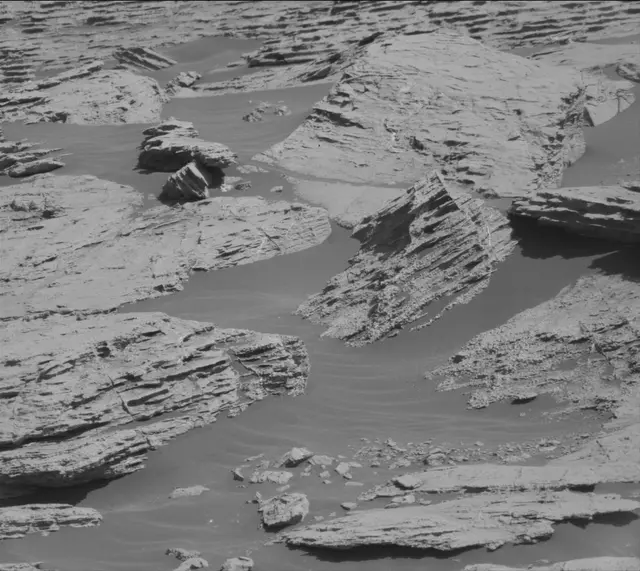 Sol 2570: Mast Camera (Mastcam)