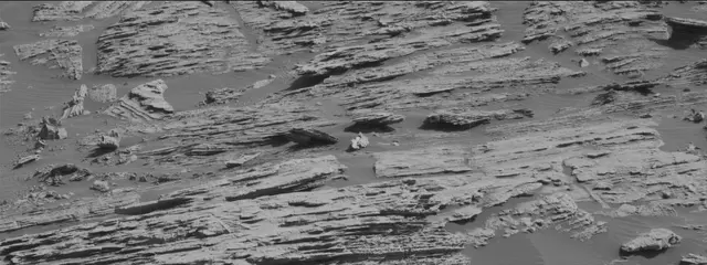 Sol 2572: Mast Camera (Mastcam)