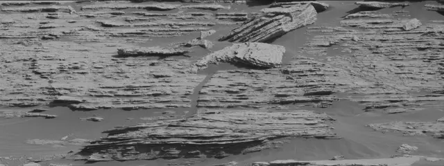 Sol 2572: Mast Camera (Mastcam)