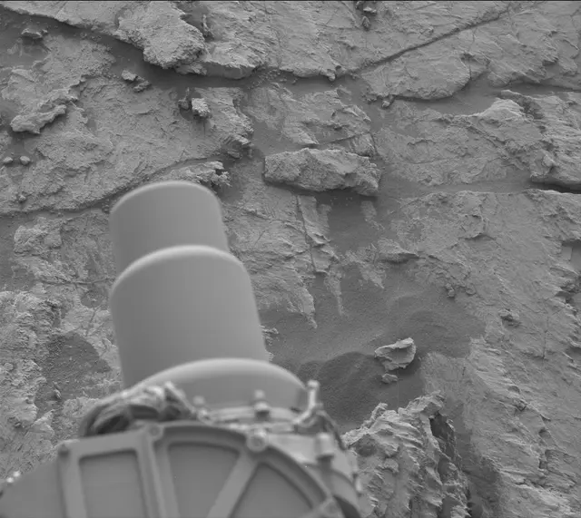 Sol 2572: Mast Camera (Mastcam)