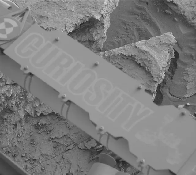 Sol 2572: Mast Camera (Mastcam)
