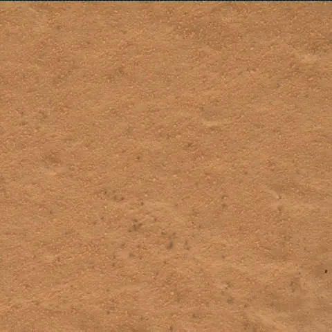 Sol 2572: Mars Hand Lens Imager (MAHLI)