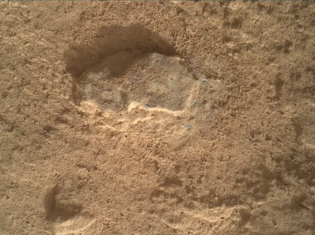 Sol 2574: Mars Hand Lens Imager (MAHLI)