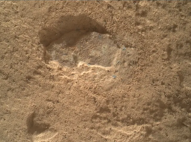 Sol 2574: Mars Hand Lens Imager (MAHLI)