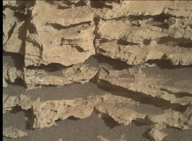Sol 2574: Mars Hand Lens Imager (MAHLI)
