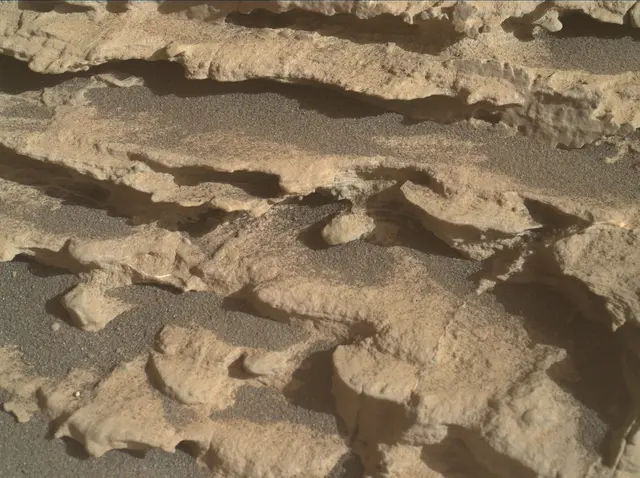 Sol 2574: Mars Hand Lens Imager (MAHLI)