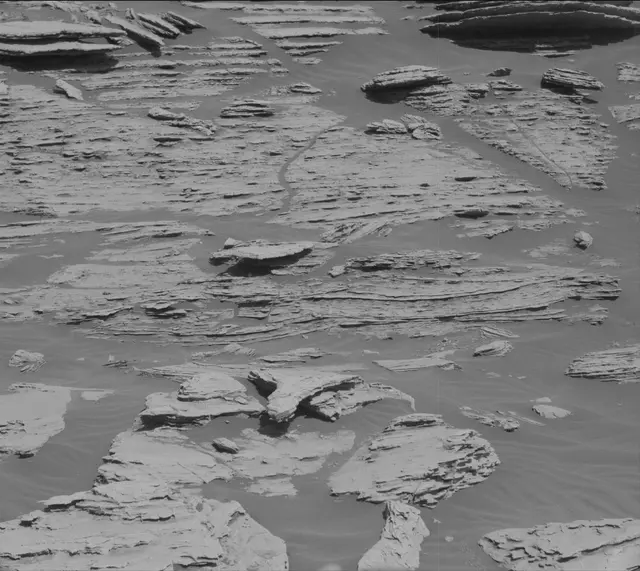 Sol 2575: Mast Camera (Mastcam)