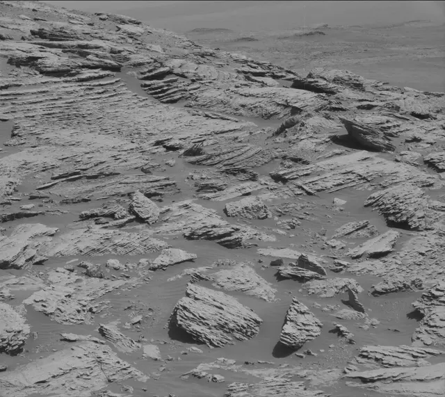 Sol 2575: Mast Camera (Mastcam)