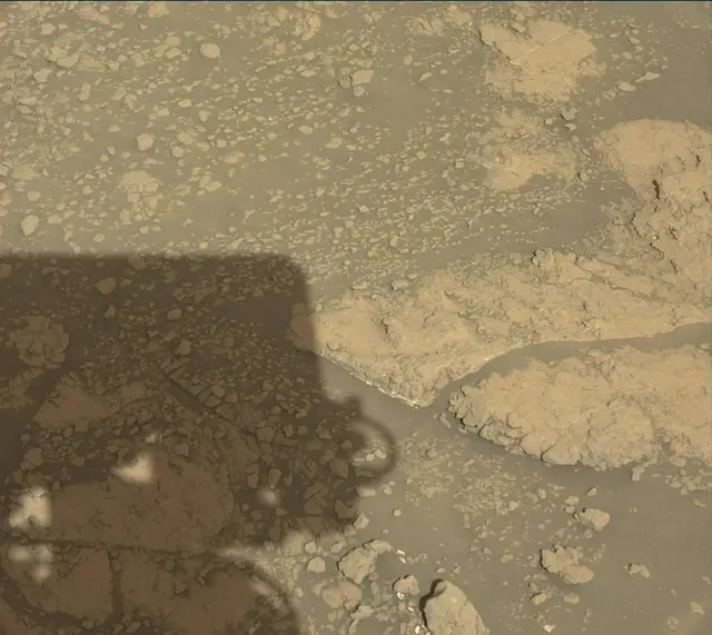 Sol 2575: Mast Camera (Mastcam)