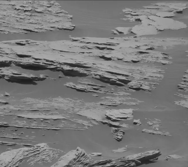 Sol 2575: Mast Camera (Mastcam)