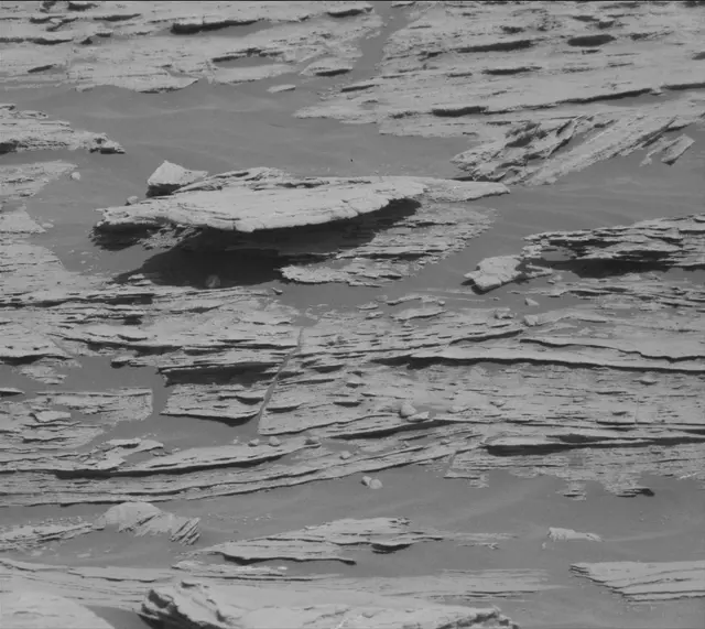 Sol 2575: Mast Camera (Mastcam)