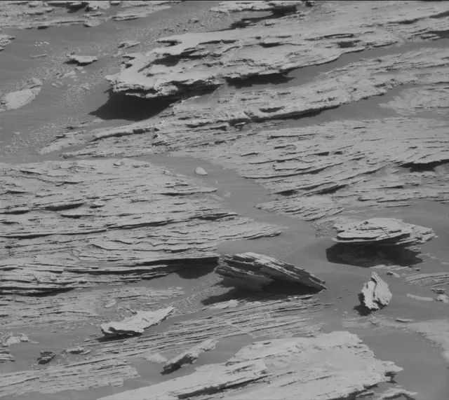 Sol 2575: Mast Camera (Mastcam)