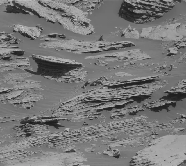 Sol 2575: Mast Camera (Mastcam)