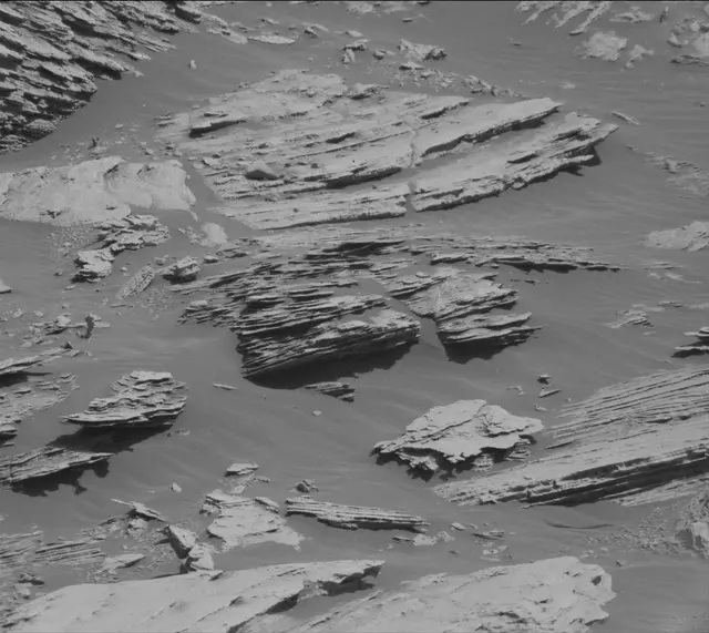 Sol 2575: Mast Camera (Mastcam)