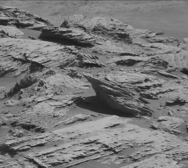 Sol 2575: Mast Camera (Mastcam)