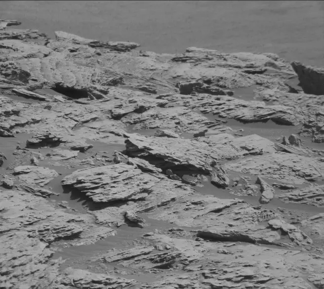 Sol 2575: Mast Camera (Mastcam)