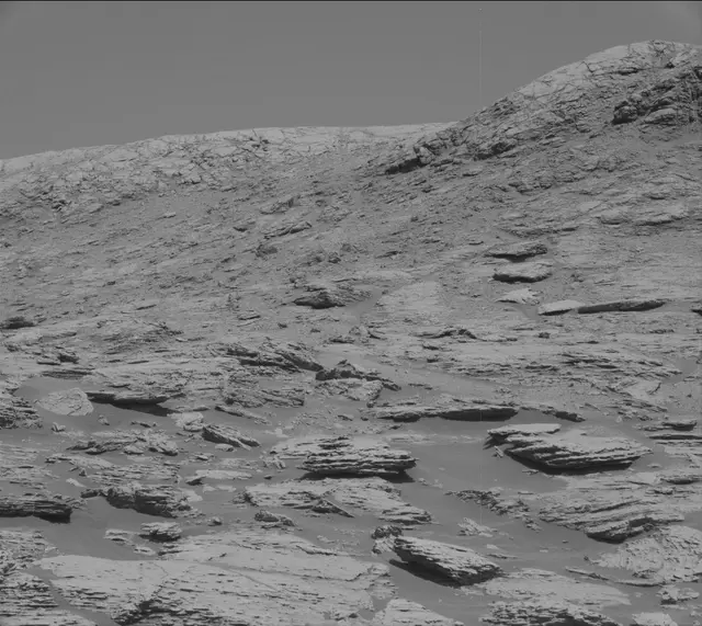 Sol 2577: Mast Camera (Mastcam)