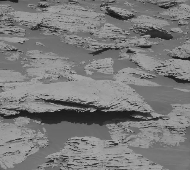Sol 2577: Mast Camera (Mastcam)
