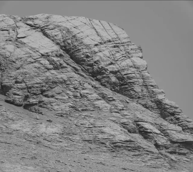 Sol 2577: Mast Camera (Mastcam)