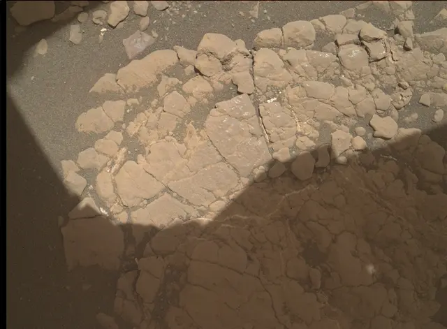 Sol 2577: Mars Hand Lens Imager (MAHLI)