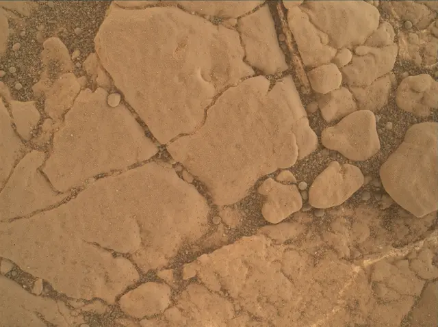 Sol 2577: Mars Hand Lens Imager (MAHLI)
