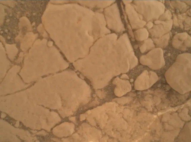 Sol 2577: Mars Hand Lens Imager (MAHLI)