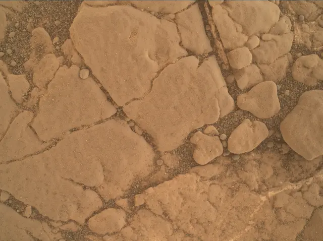 Sol 2577: Mars Hand Lens Imager (MAHLI)