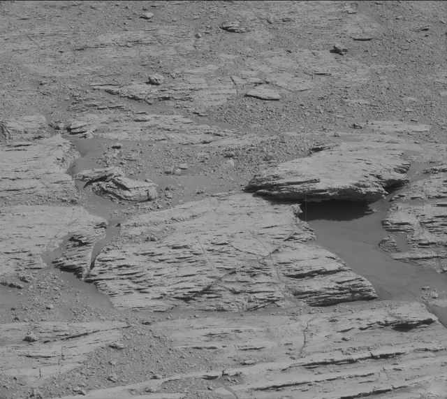 Sol 2578: Mast Camera (Mastcam)