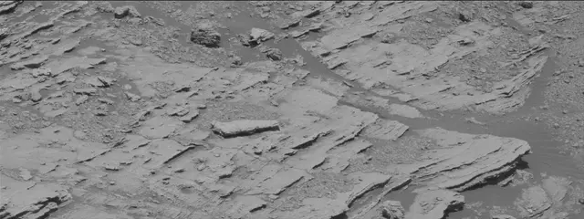 Sol 2579: Mast Camera (Mastcam)