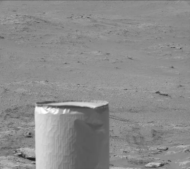Sol 2579: Mast Camera (Mastcam)
