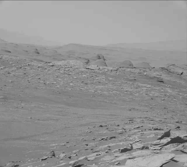 Sol 2579: Mast Camera (Mastcam)