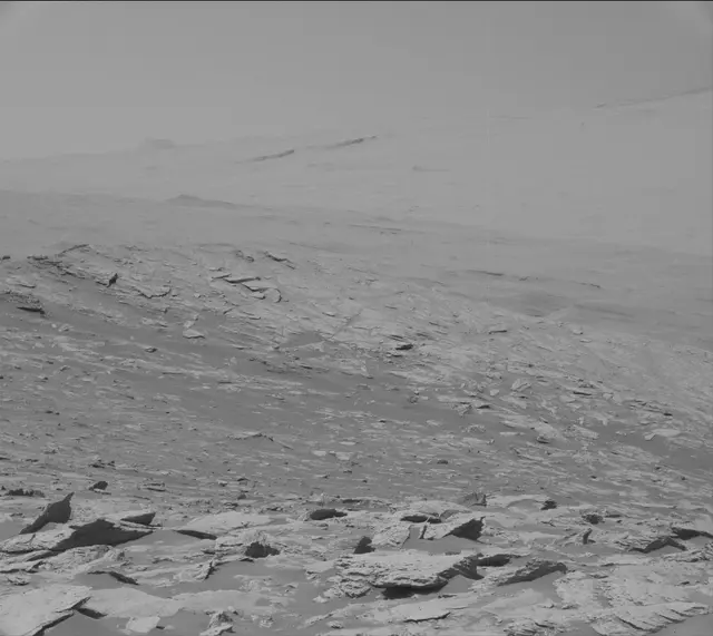 Sol 2579: Mast Camera (Mastcam)