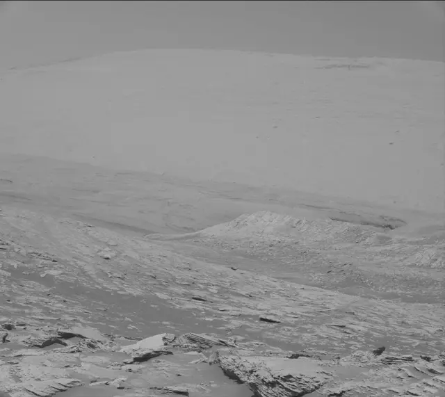 Sol 2579: Mast Camera (Mastcam)