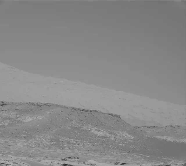 Sol 2579: Mast Camera (Mastcam)