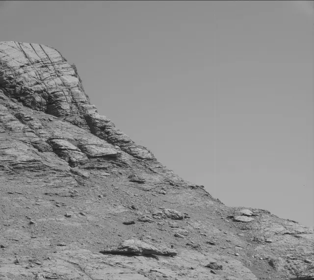 Sol 2579: Mast Camera (Mastcam)
