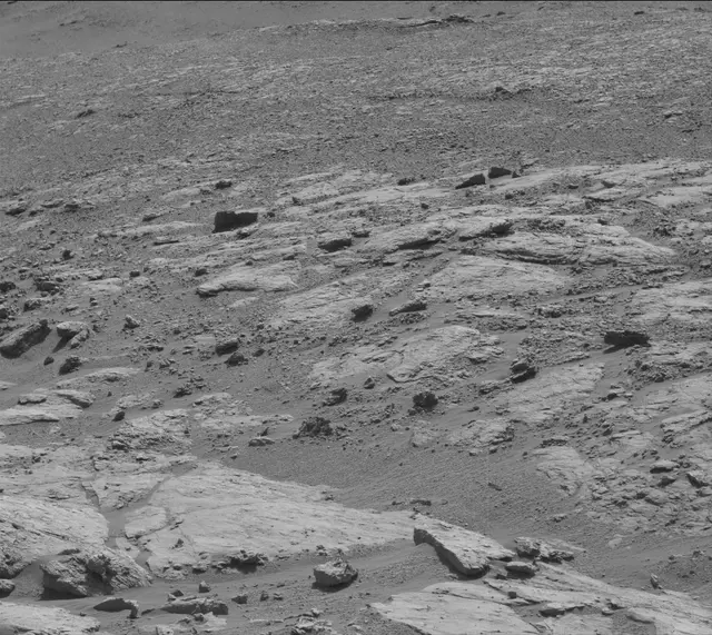 Sol 2579: Mast Camera (Mastcam)