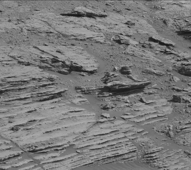 Sol 2579: Mast Camera (Mastcam)