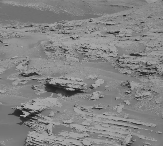 Sol 2579: Mast Camera (Mastcam)