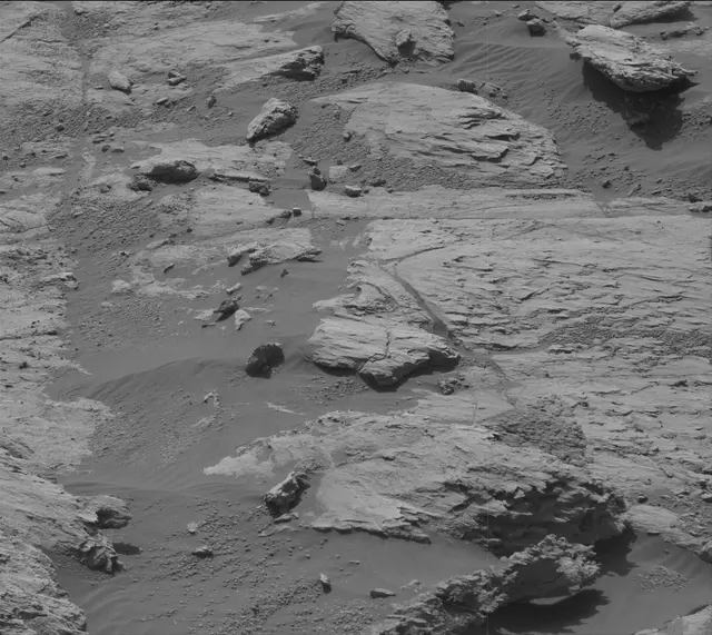 Sol 2579: Mast Camera (Mastcam)