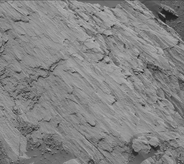 Sol 2579: Mast Camera (Mastcam)