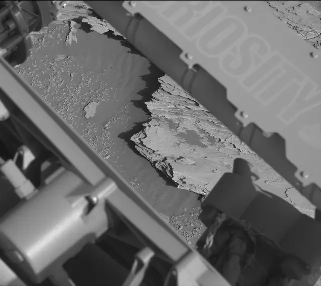 Sol 2579: Mast Camera (Mastcam)