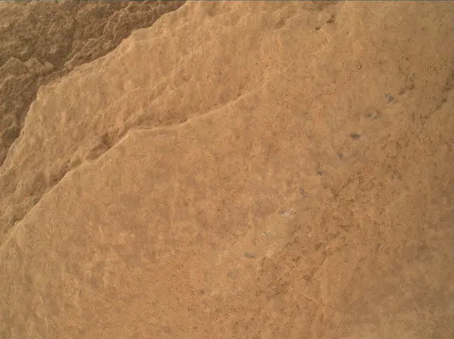 Sol 2579: Mars Hand Lens Imager (MAHLI)